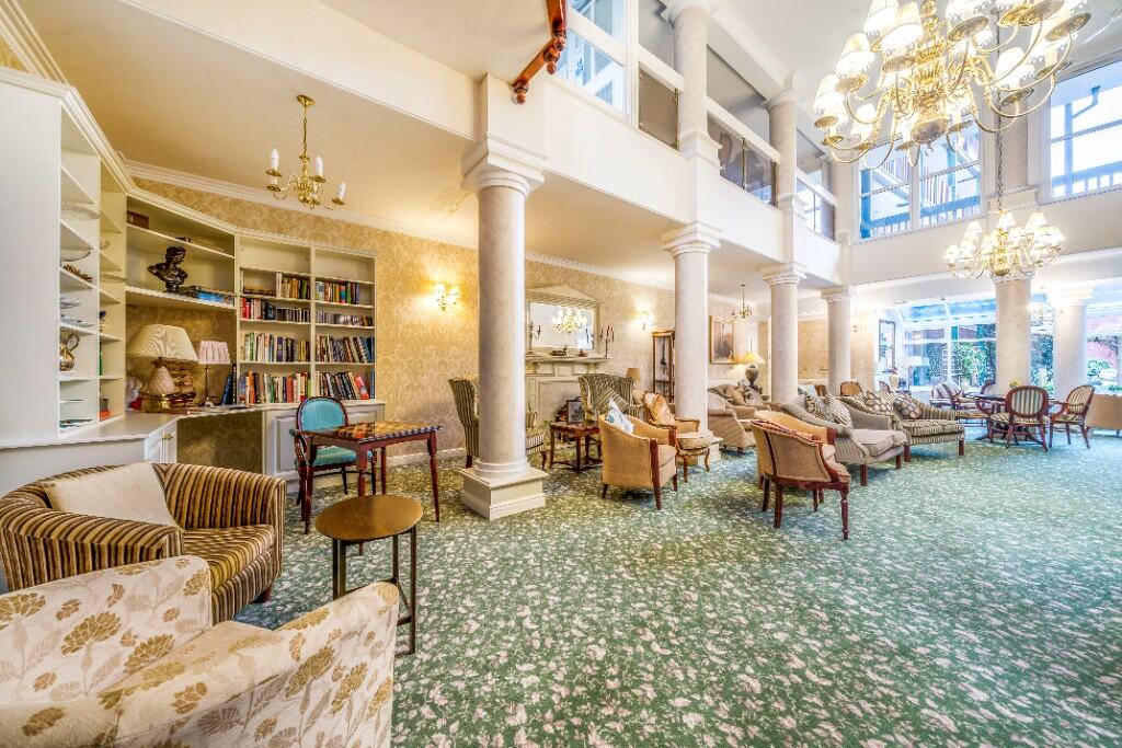 Owners Lounge