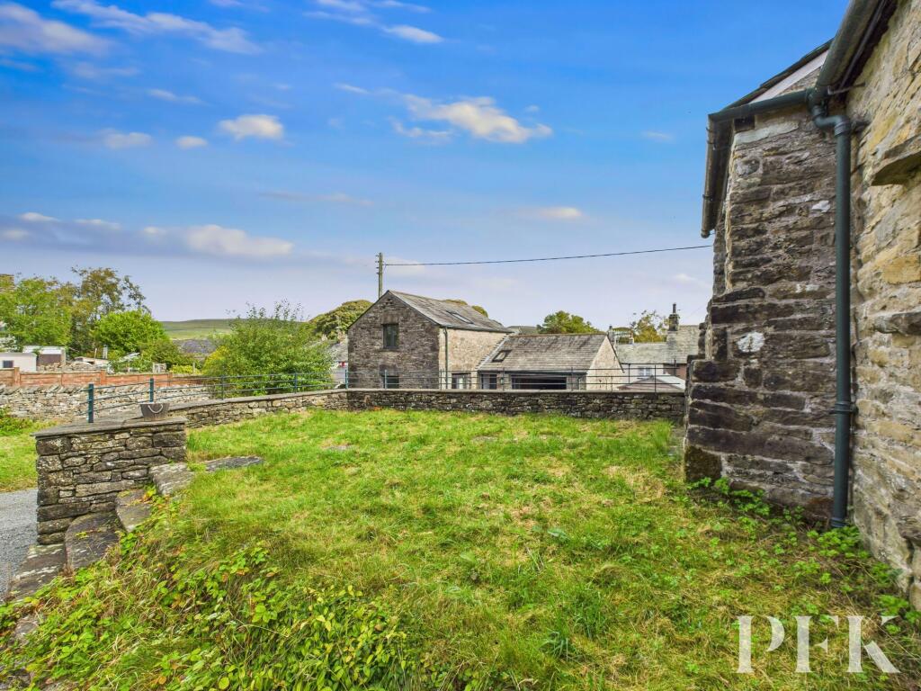 Low Fold Barn - Garden