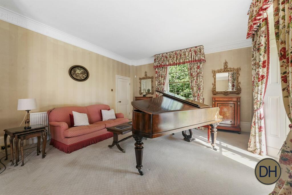 The White House Esta