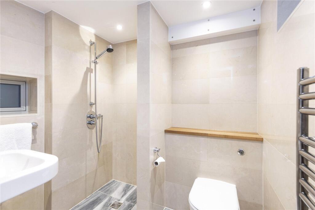 Studio Shower Room