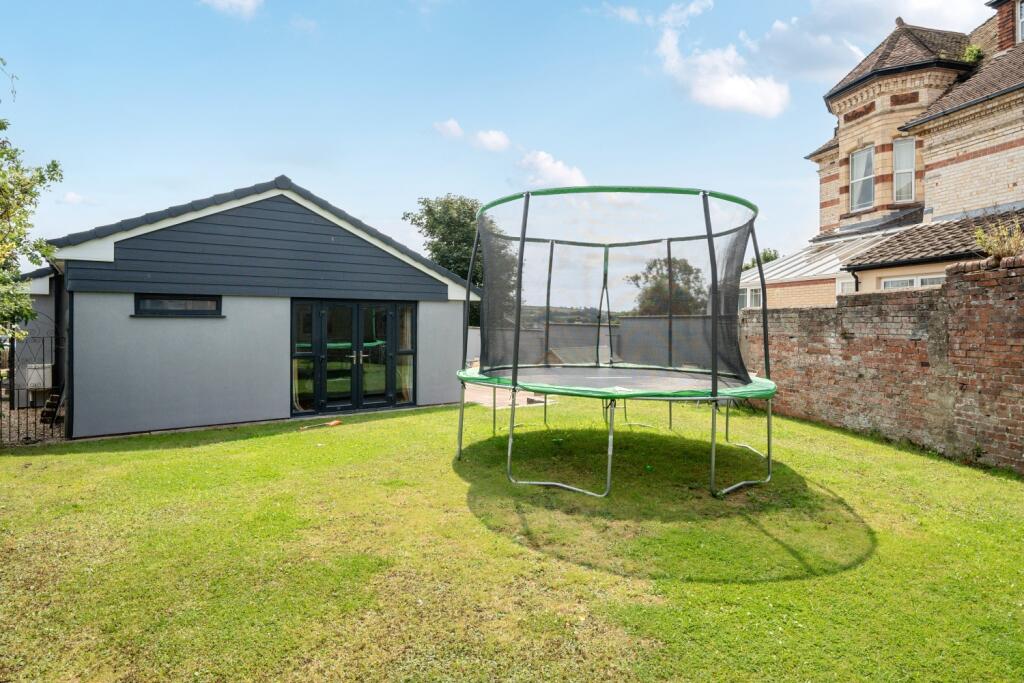 1331113-19-6892150a646d2