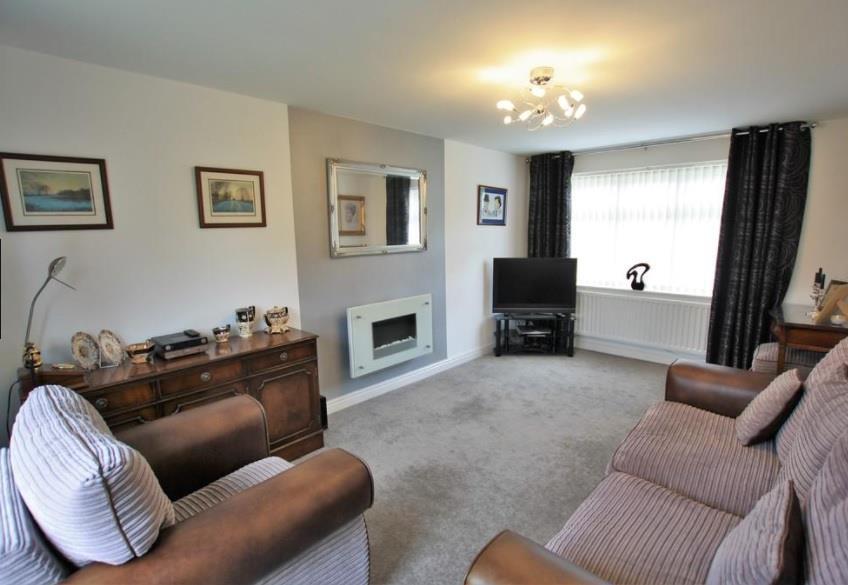 Living room .jpg