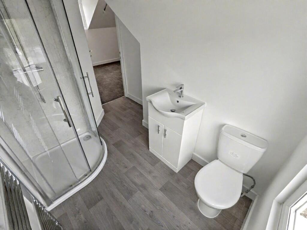 En-Suite 2
