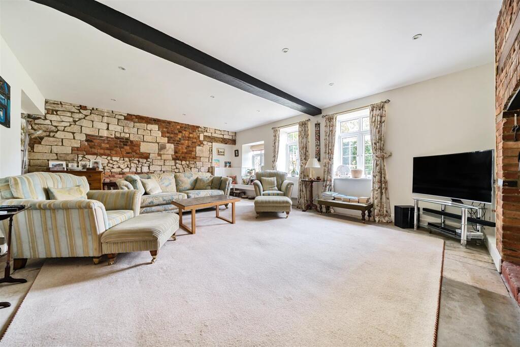 Sitting  Room jpg