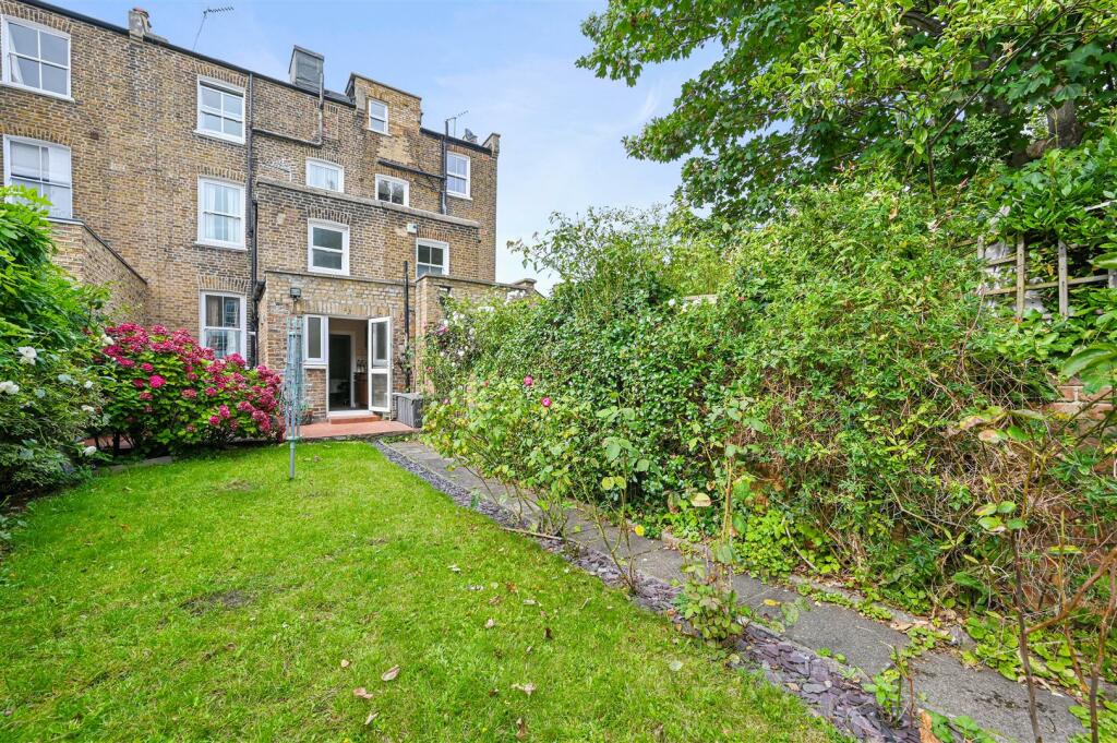 BCFB - 24 Brackenbury Gardens - Garden A (4).JPG