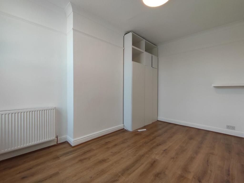 Bedroom 2 Aspect 2