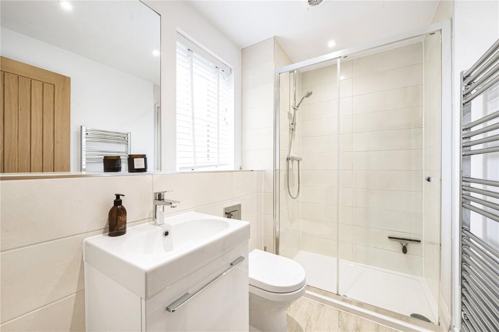 Bedroom One En Suite