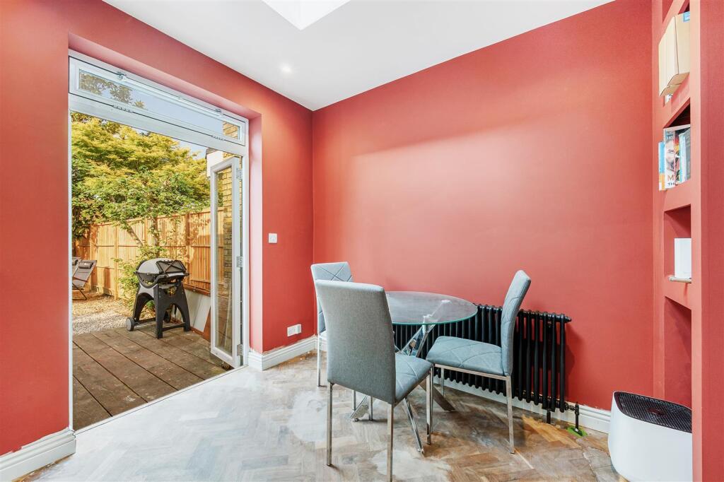 GFF, 4 Grasmere Avenue-4.jpg