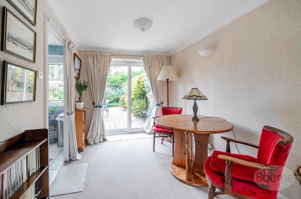 c6b8516f-7b09-4c5...