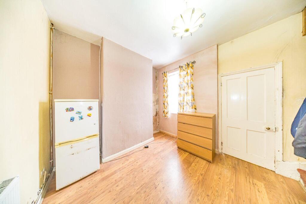 34 Columbia Road dining room.jpg