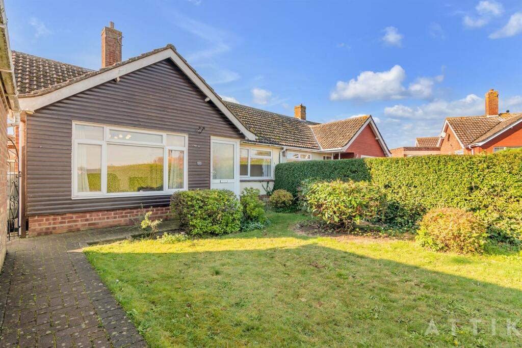 11 Kennedy Close Halesworth IP19 8EG (29).jpg