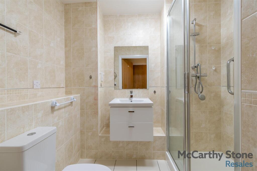 8636704-interior06.jpg