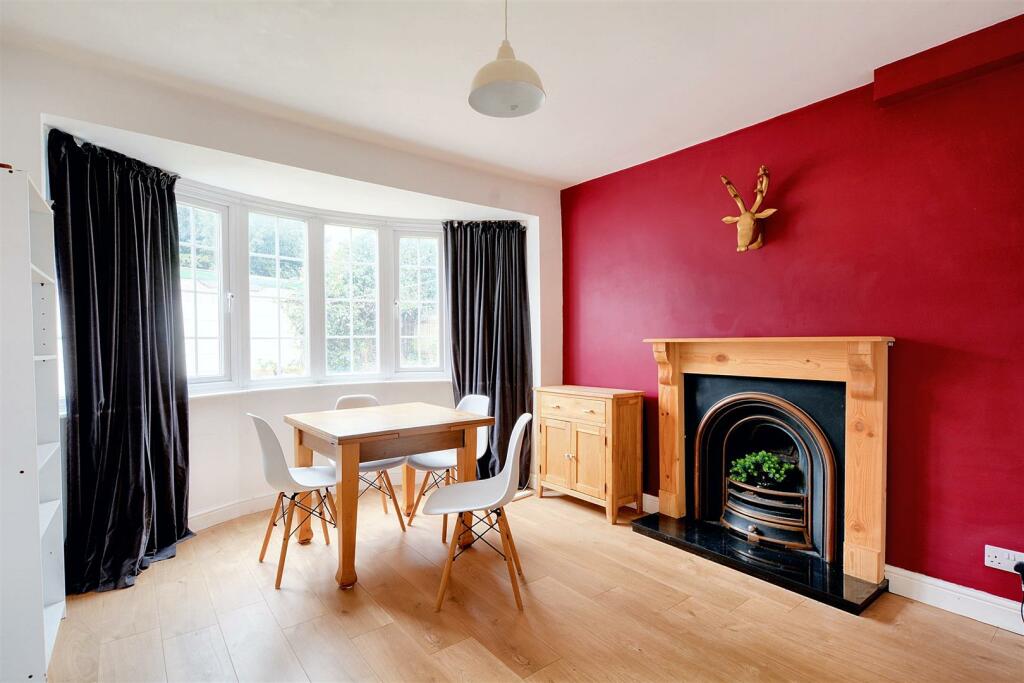Dining Room_1.jpeg