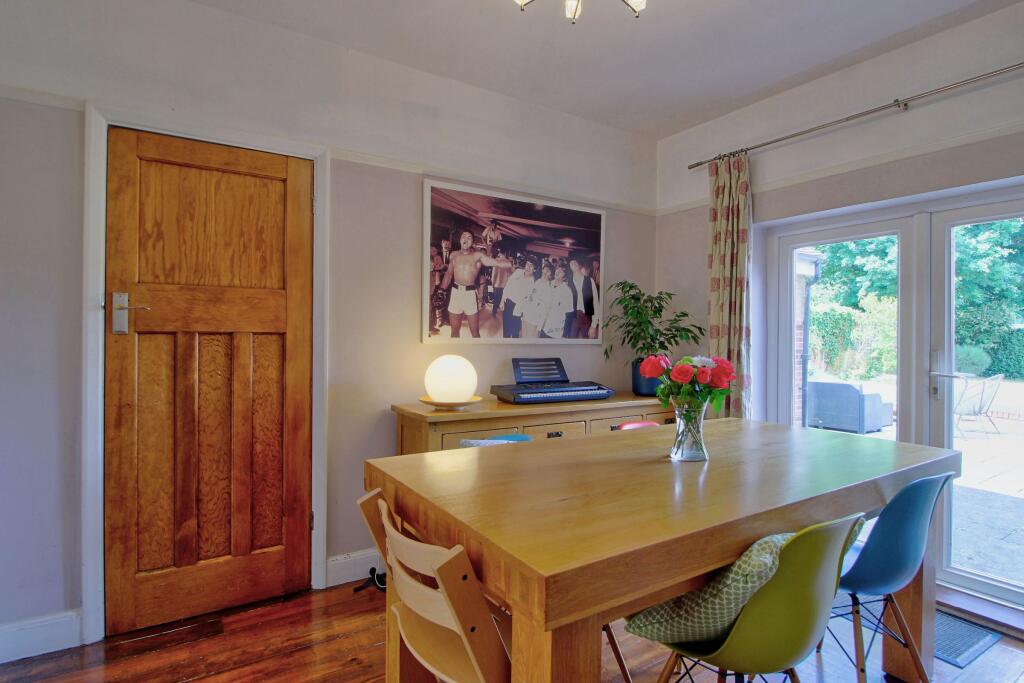 Dining room adjoins Kitchen