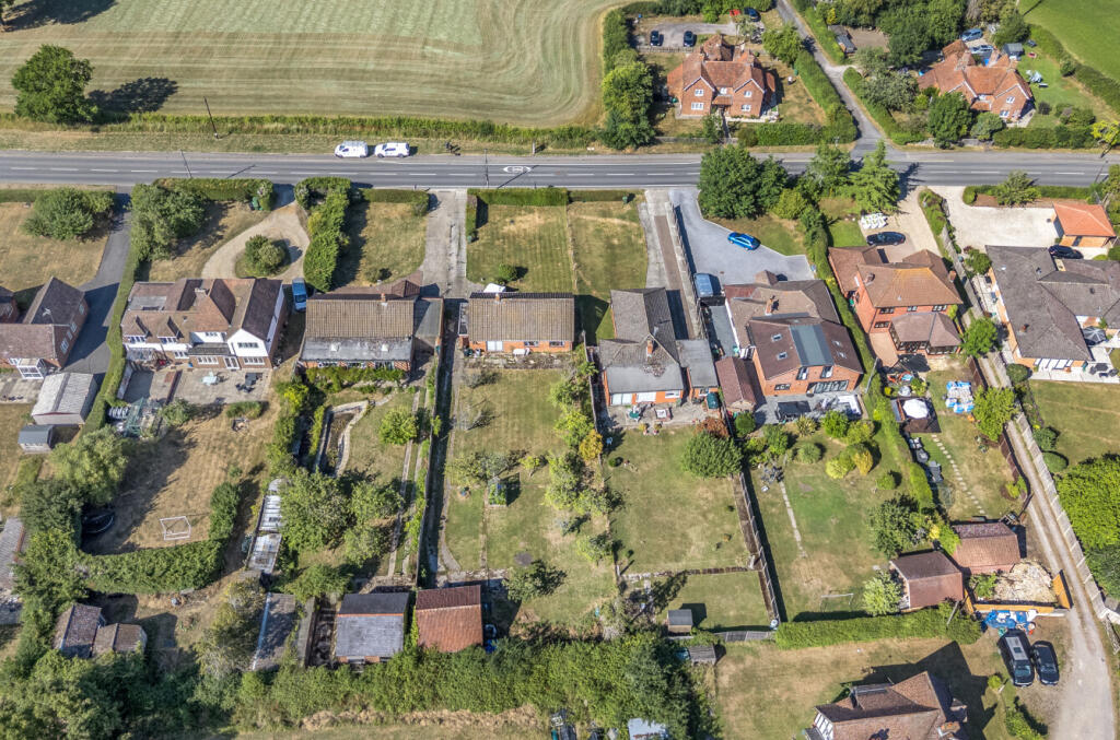 1319981-6-686e21e...