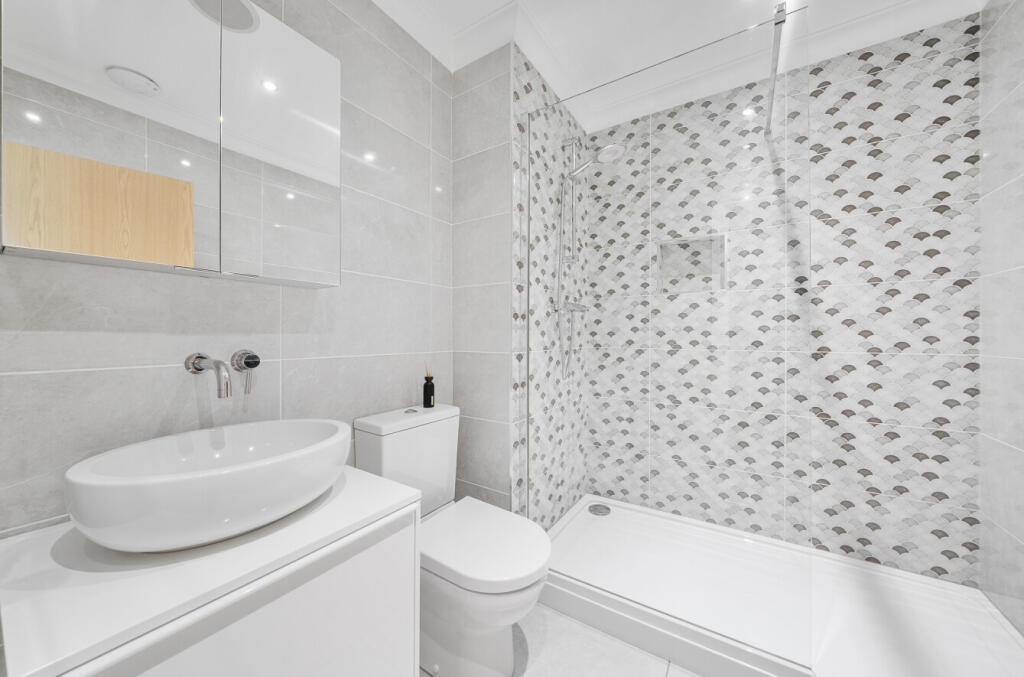 1317509-11-68625f...