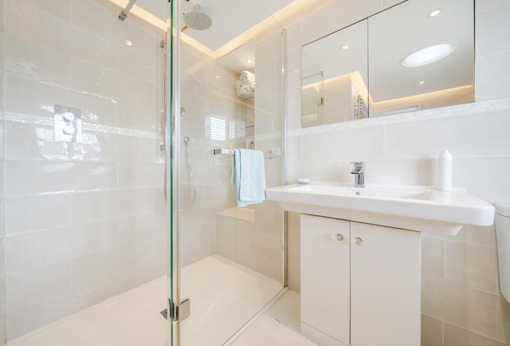 1341247-10-68b874...