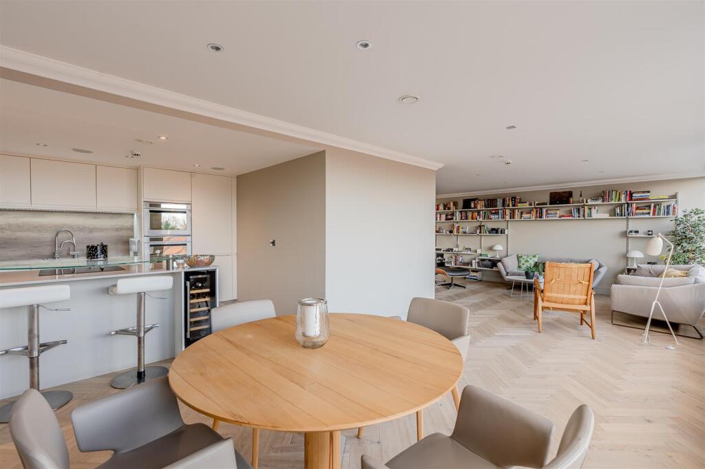OPEN PLAN AREA