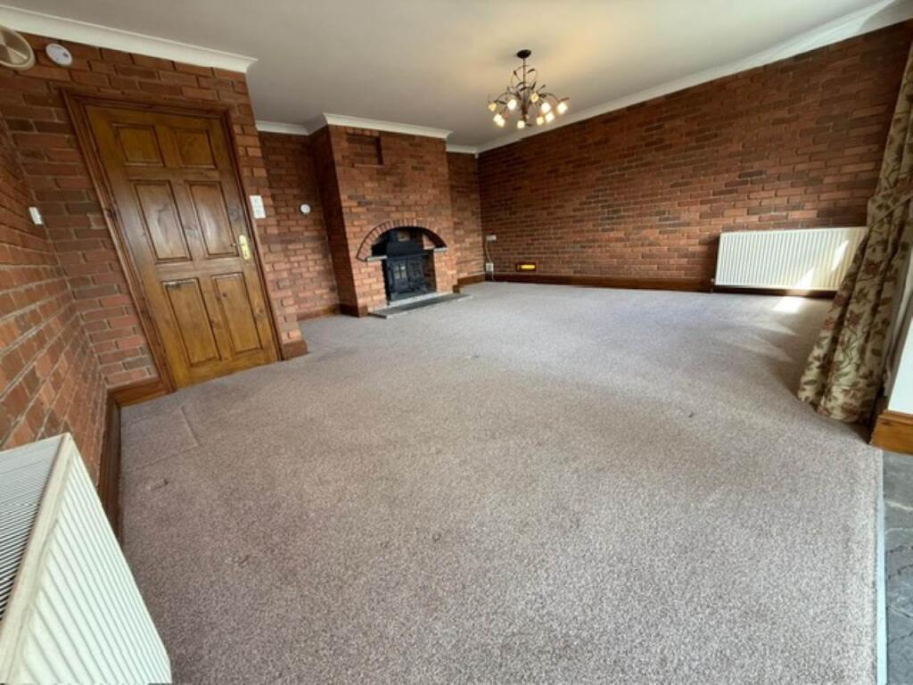 BEDROOM 4 OR SECOND 