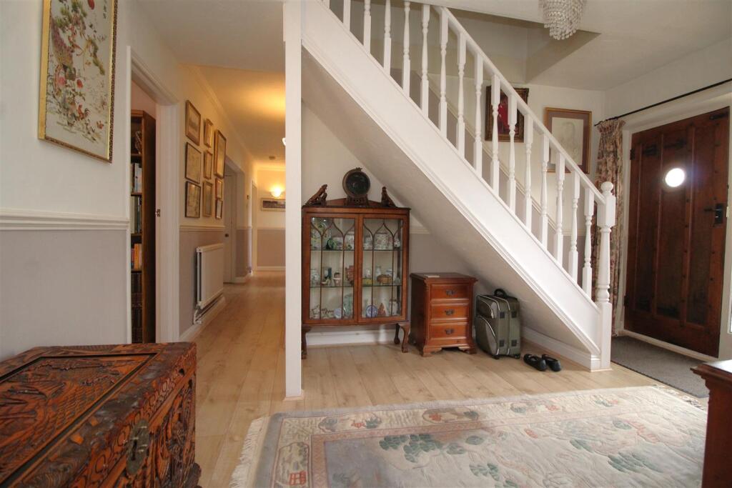 hallway.JPG