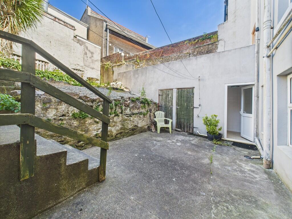 CAM02089G0-PR0523...