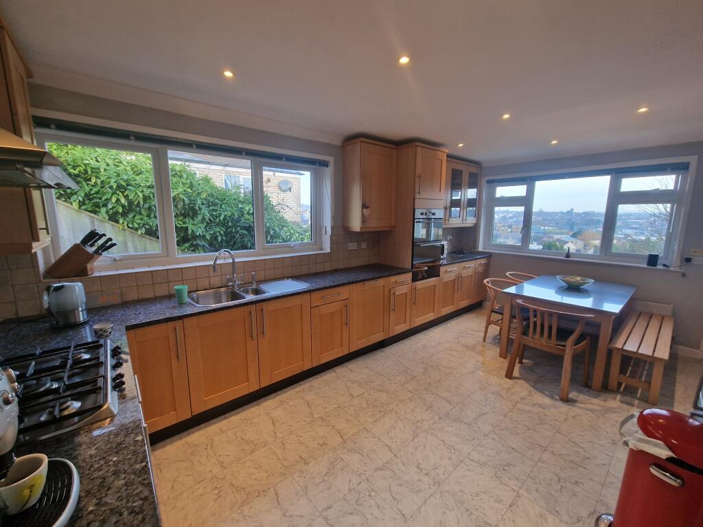 Kitchen-Breakfast Room