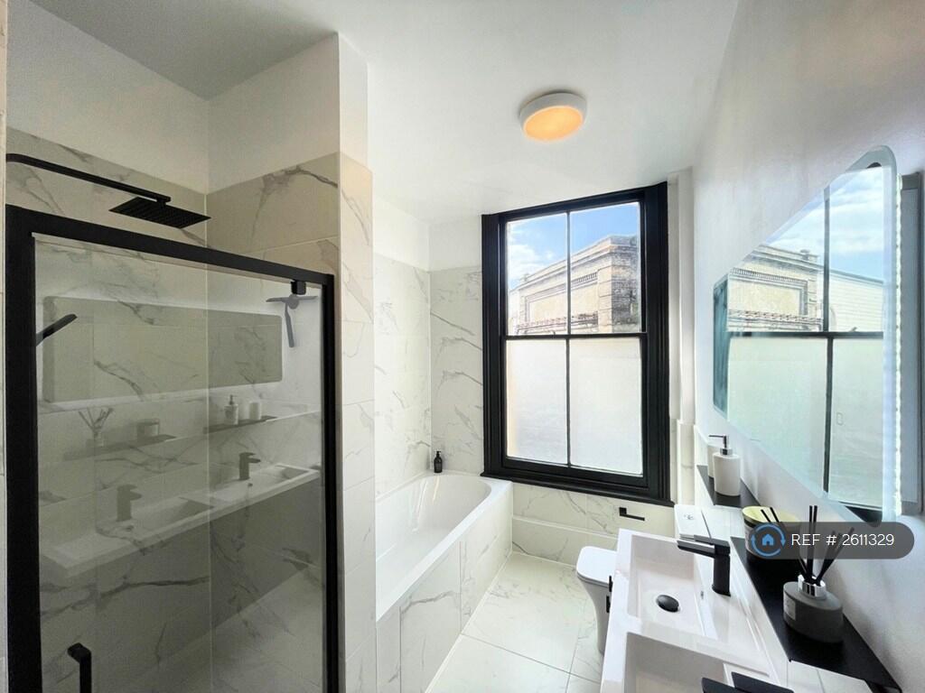 Main Bathroom