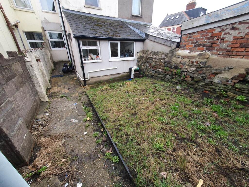 Garden Reverse