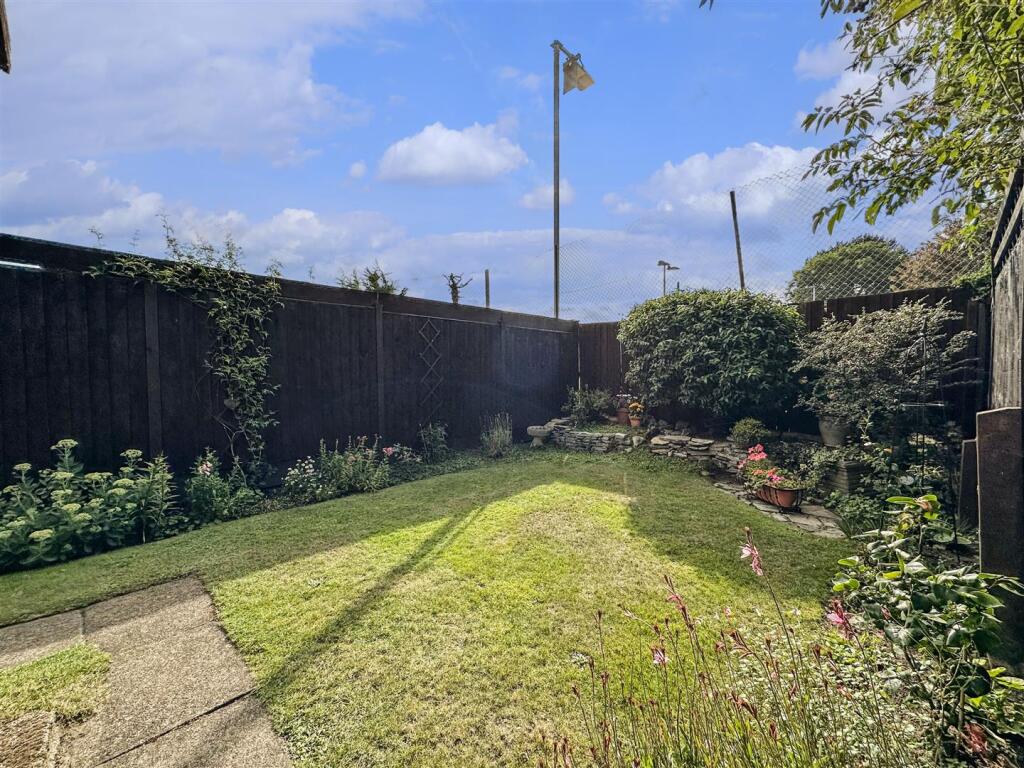 Garden 195