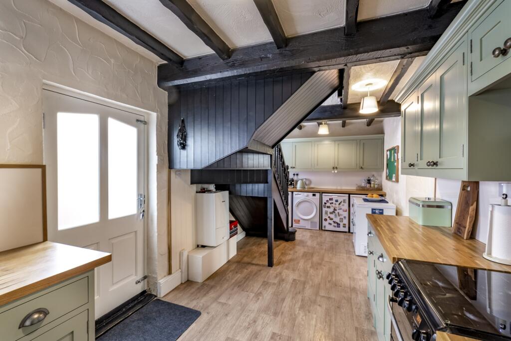EweMove Estate Agents Scunthorpe - Kitchen Utility