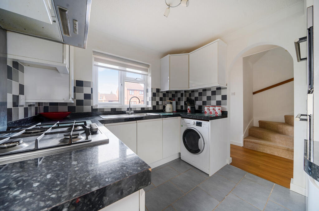 1383211-12-691c57...