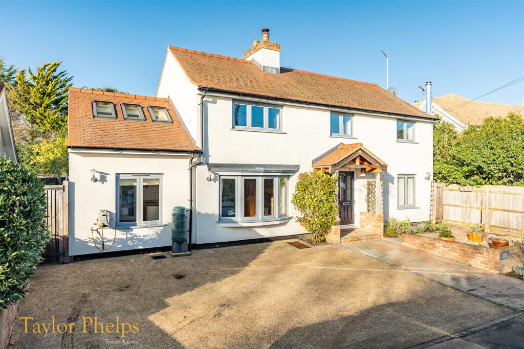 White Cottage, Chapmore End