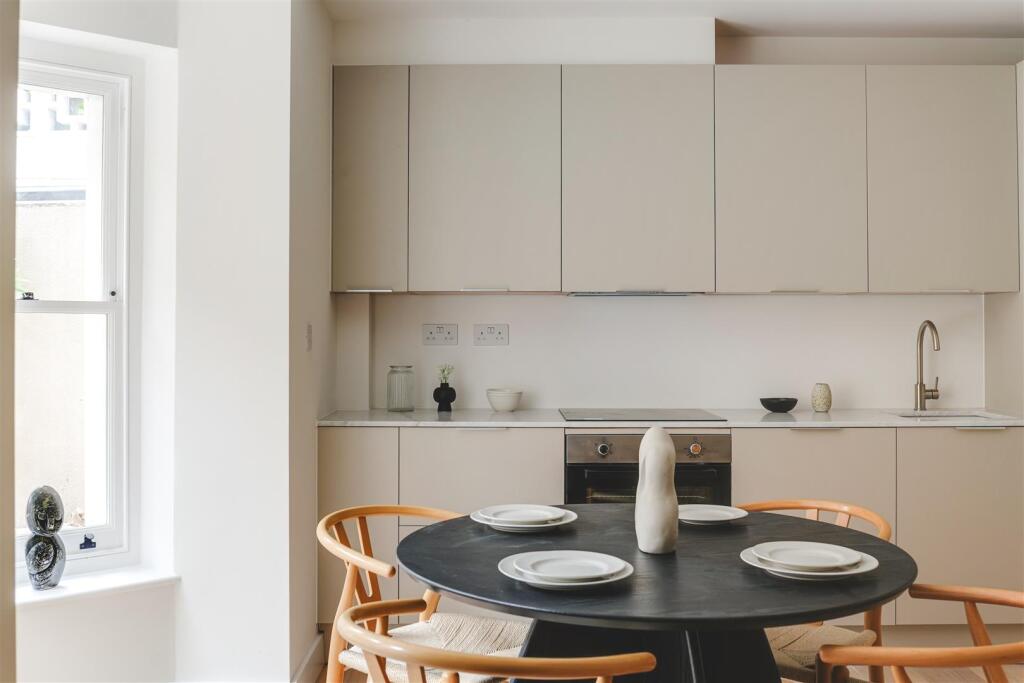 Clissold Close-5.jpg