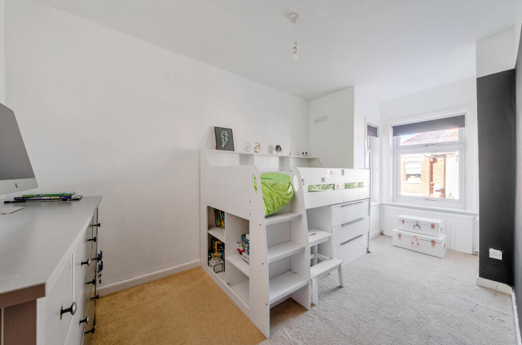 1382651-1-691b165...