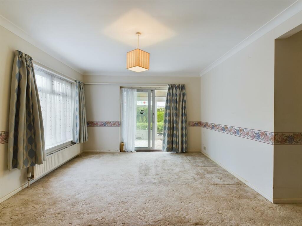 Bedroom 2.jpg