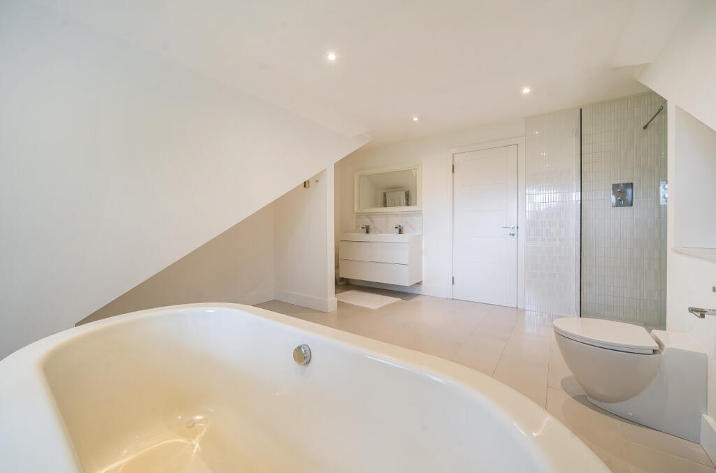 1363692-8-68e521c...