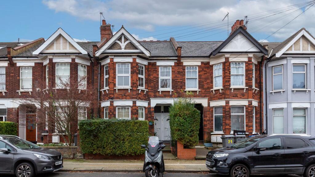 Flat B, 69 Temple Road, Cricklewood, London, NW2 6PN