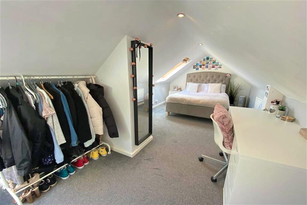 Loft Room/Occasional