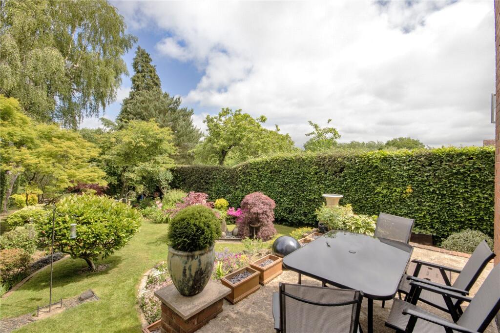 Terrace &amp; Gardens