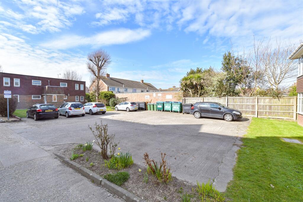 Driveway/Parking