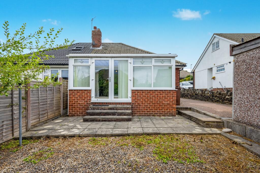 9 Grove Farm Croft, Leeds, West Yorkshire, LS16 6DE