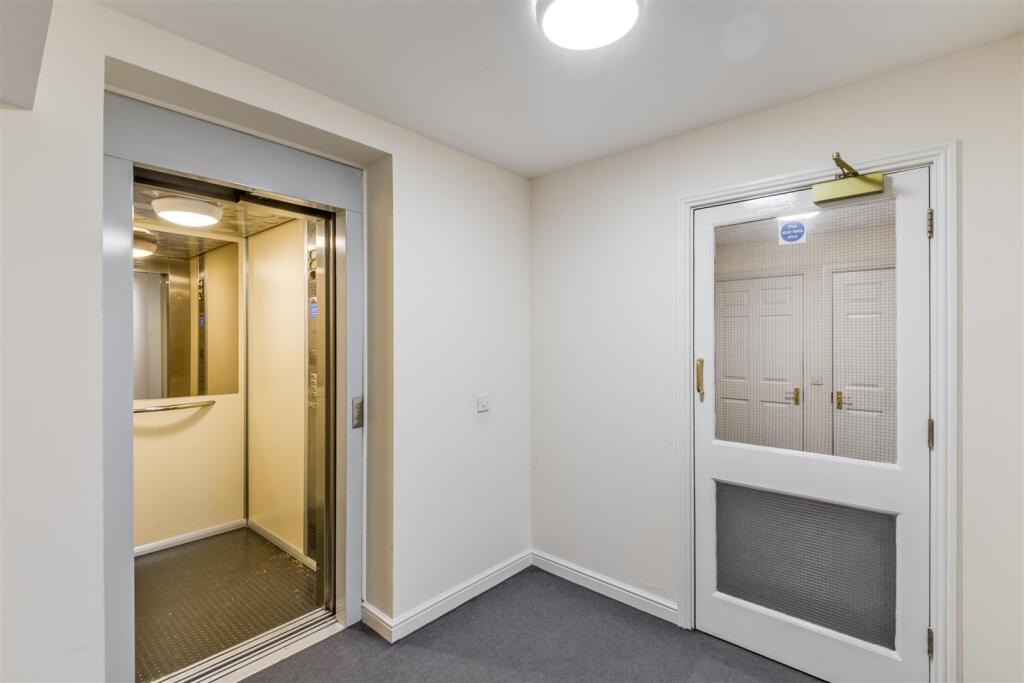 Beaumont House 32-23.jpg