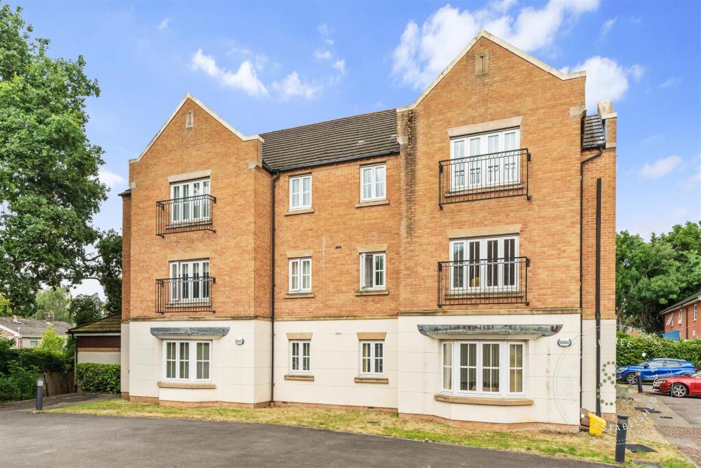 Phoenix Way Heath, Cardiff (17).jpg