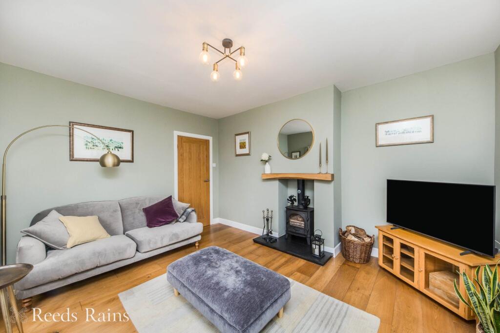 Sitting Room/Bedroom