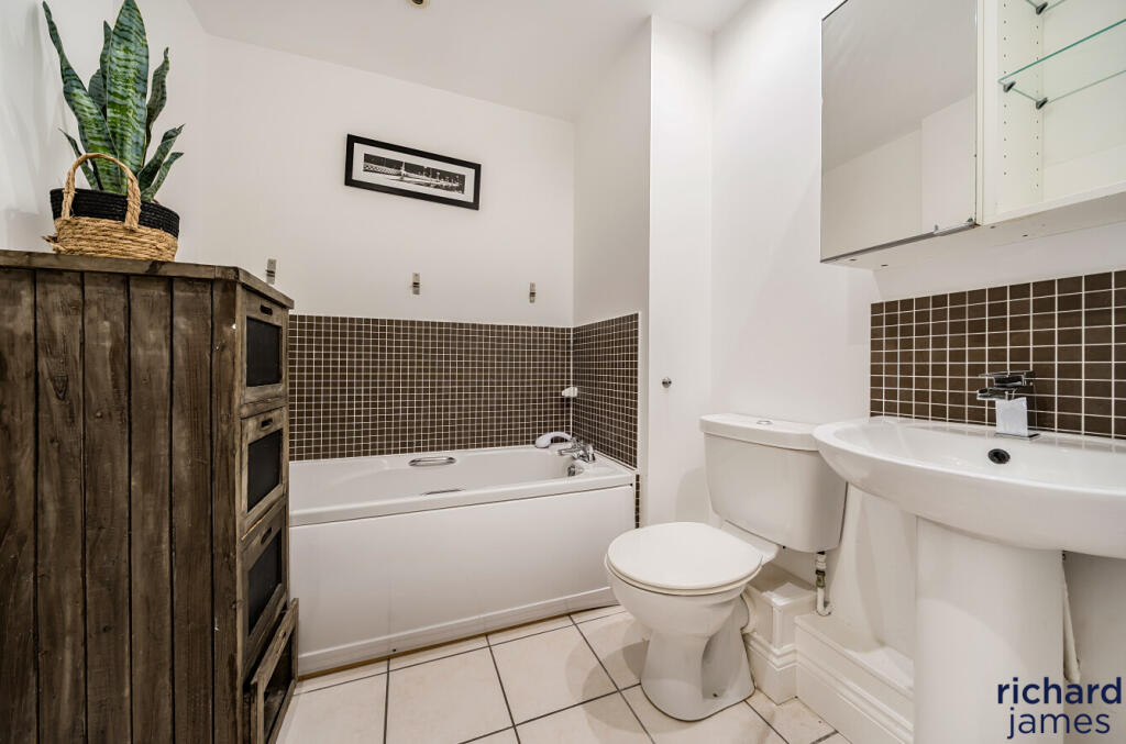 c6f840a1509b40549c037cd6ebba5560