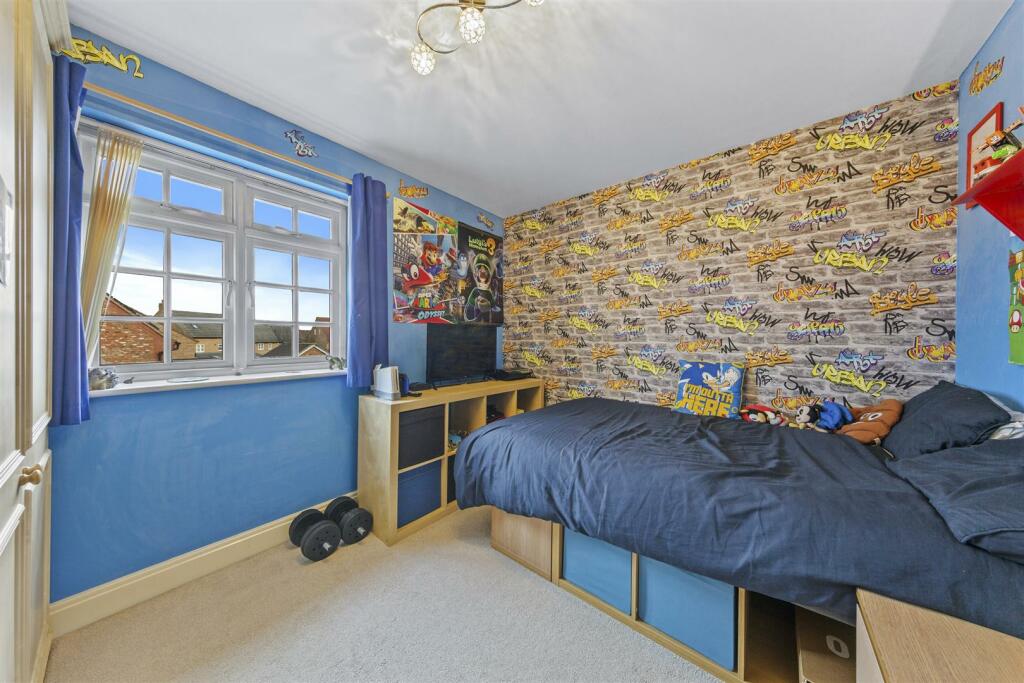 52GarwoodCresWeb26.jpg