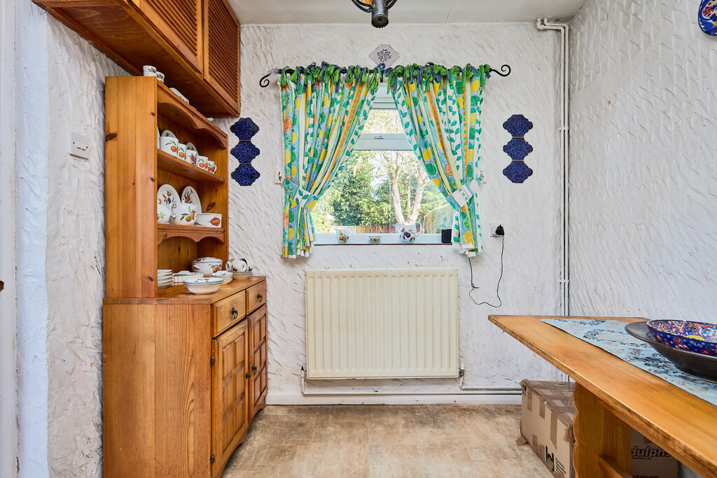 Edward Knight 202...