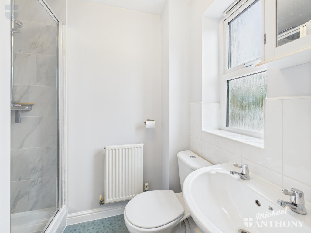 CAM03852G0-PR0392-STILL011