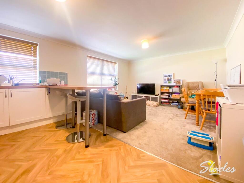 Kitchen Lounge
