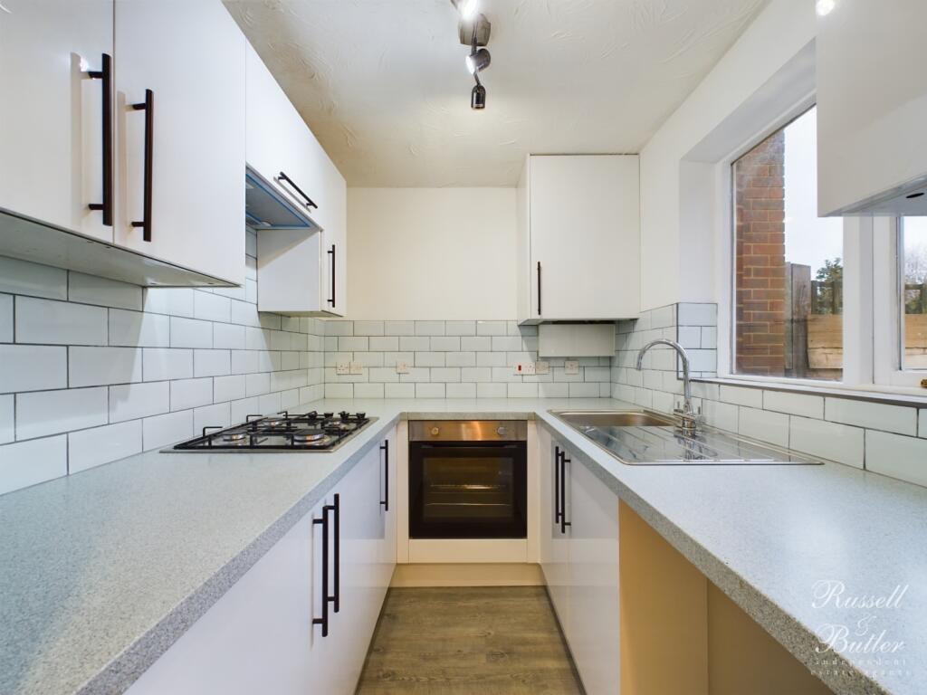 CAM01995G0-PR0234-STILL005